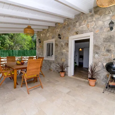 Vila Stone House Magali