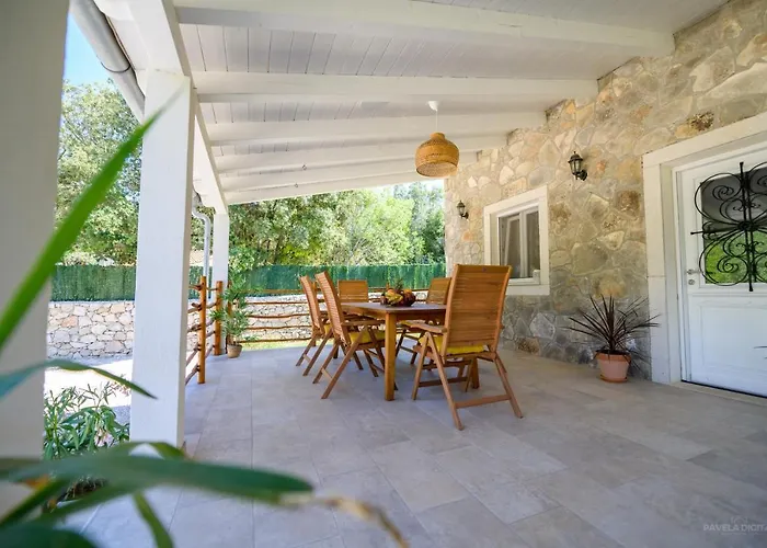 Βίλα Stone House Magali