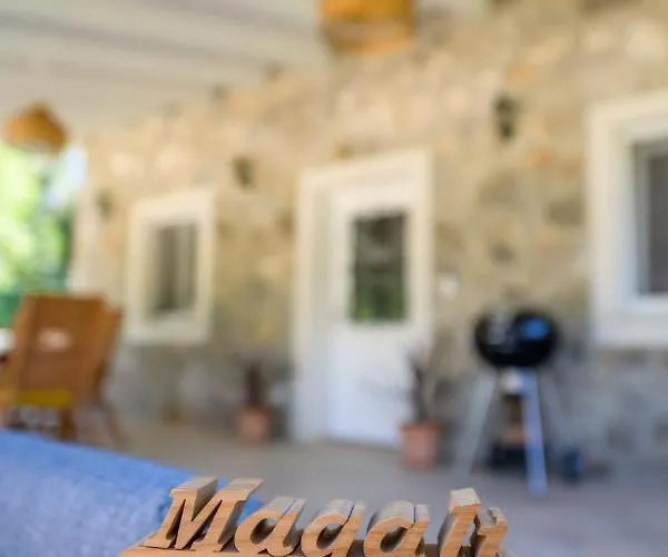 Βίλα Stone House Magali